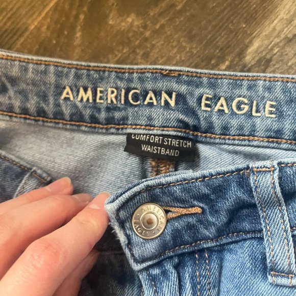 American Eagle Mom Jeans - Picture 3 of 6